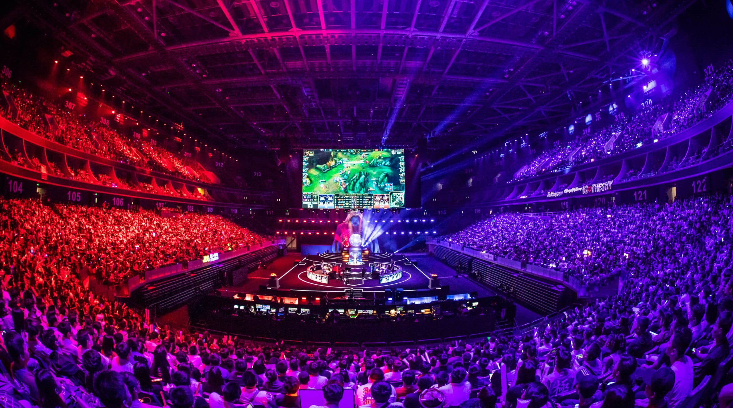 舞娘角色泛滥新手村,特效过载影响游戏平衡与玩家体验